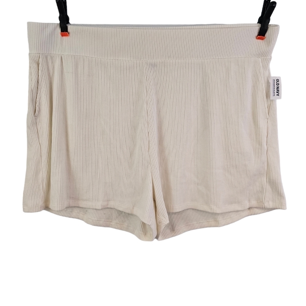 3/$25 Old Navy Size 4X Ribbed Shorts Off White